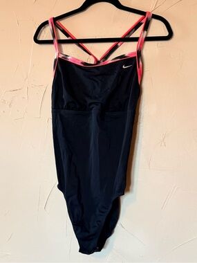 NIKE Women’s Black One-Piece Swimsuit with coral Pink Accent Straps. Size 14